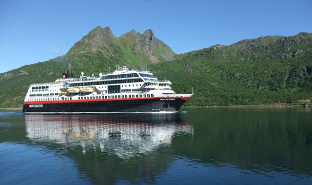 MS Trollfjord