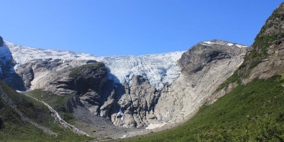 Bergsetbreen en udløbsarm af Josedalsbreen, den største isbræ i Europa