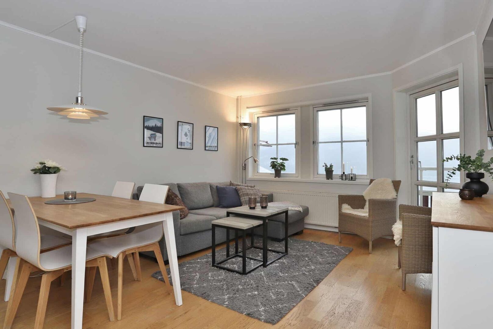 *NY* Fjällviddsvägen 121, husdjursfritt parhus