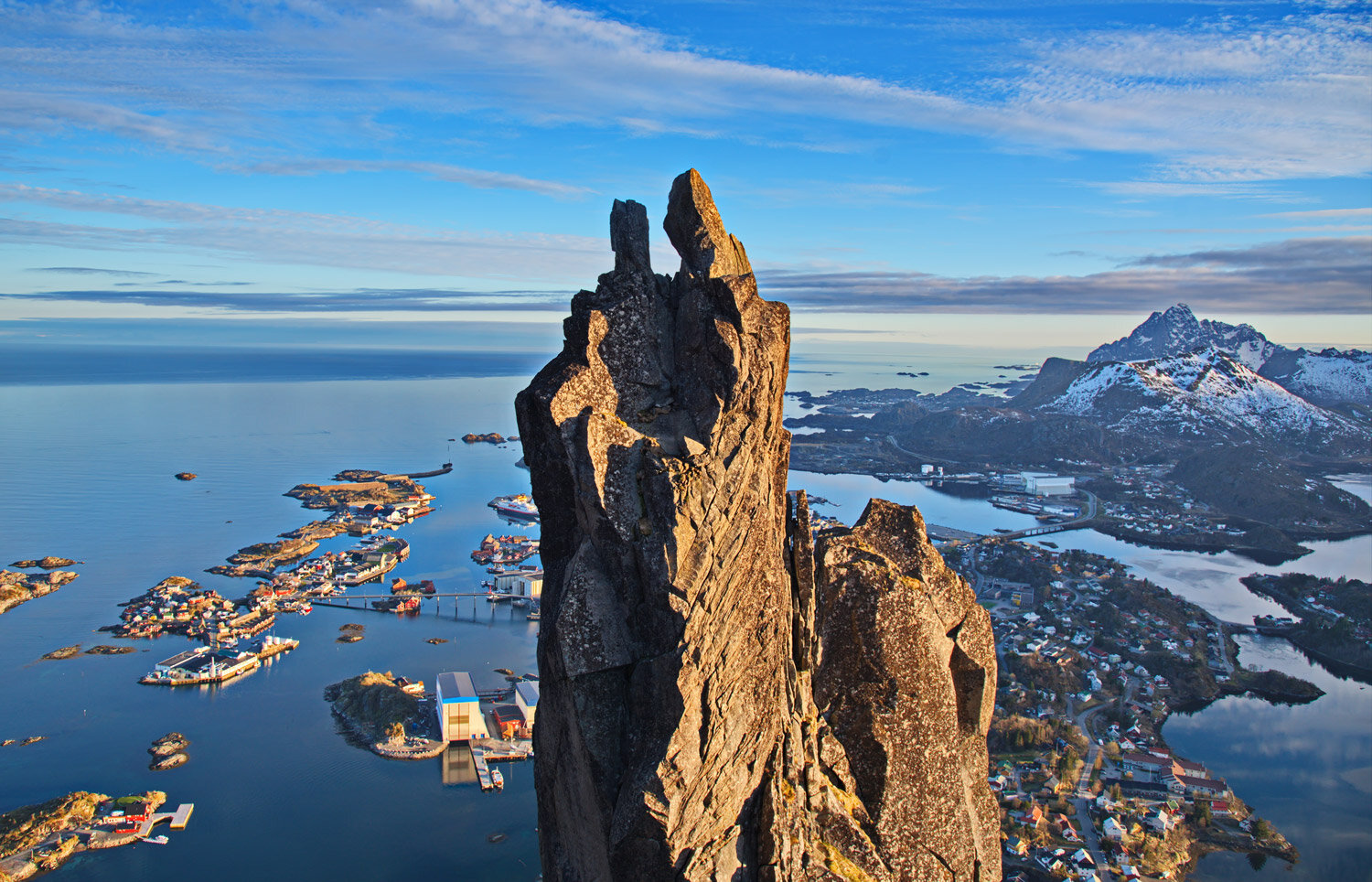 Krydstogt nord for Polarcirklen i Svolvær