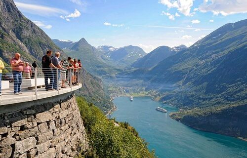 Geirangerfjorden set fra fjeldtoppen