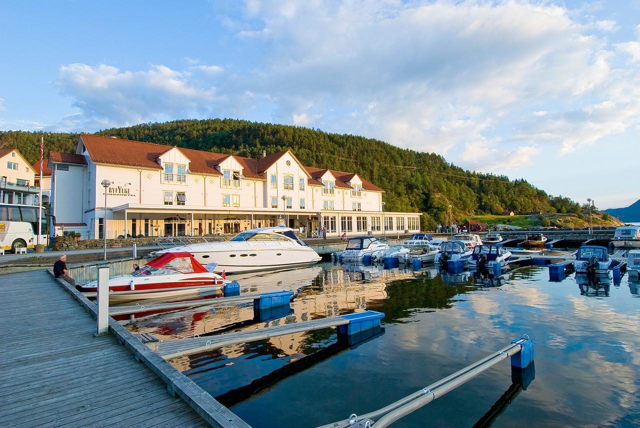 Ryfolke Fjordhotel, Sand